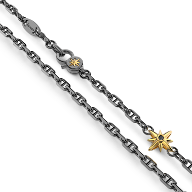 Collar de plata con rosa de los vientos.