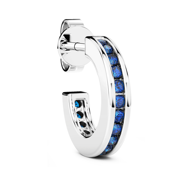 Boucle d'oreille Zancan en argent.