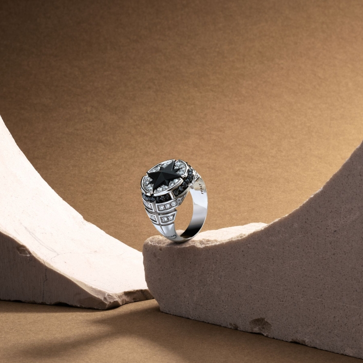 Anello Zancan in oro 18k e diamanti.