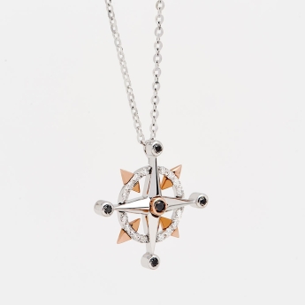 Collana da uomo con pendente rosa dei venti.