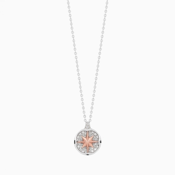 Collana da uomo con pendente tempestato di diamanti bianchi. 2
