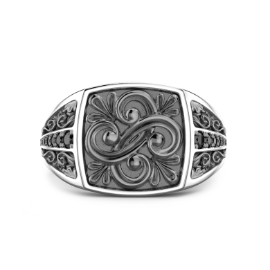 Anello chevalier Zancan in argento e pietre nere.