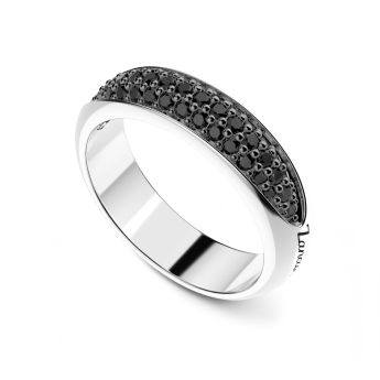 Anello in argento con pietre nere. 2
