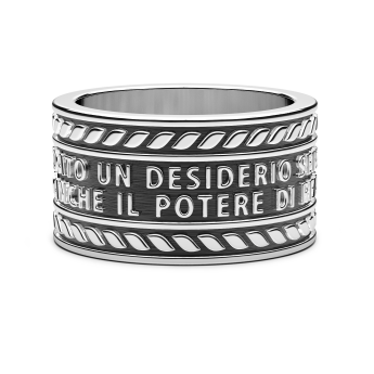 Anello a fede Zancan in argento con scritta.