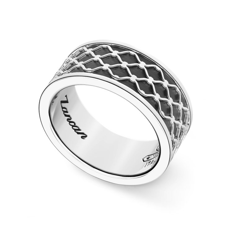 Anillo de banda Zancan de plata.