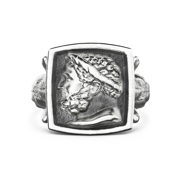 Anello Zancan in argento con adone.