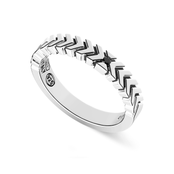 Bague en argent avec spinelles noirs. 2