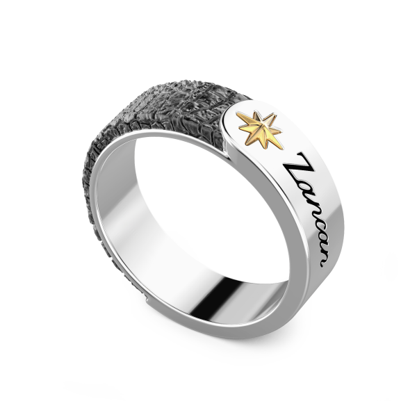 Anillo de banda Zancan de plata con efecto piel.