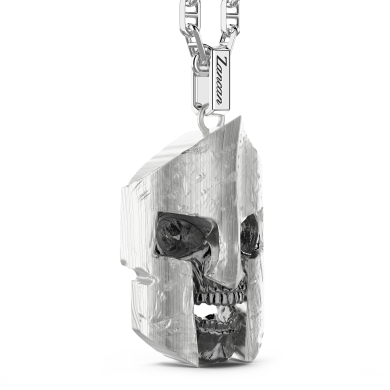 Zancan silver necklace with Spartan skull pendant.
