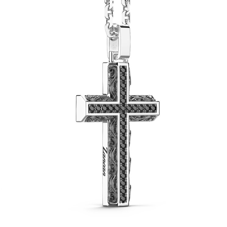 Collana Zancan in argento con pendente a croce e pietre nere.