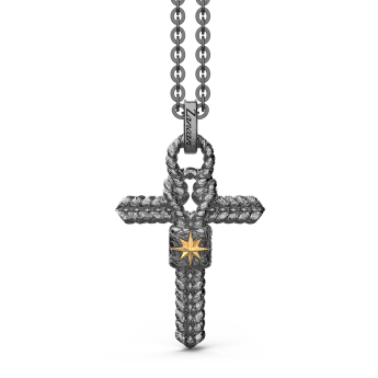 Collana in argento con croce e nodo piccolo.