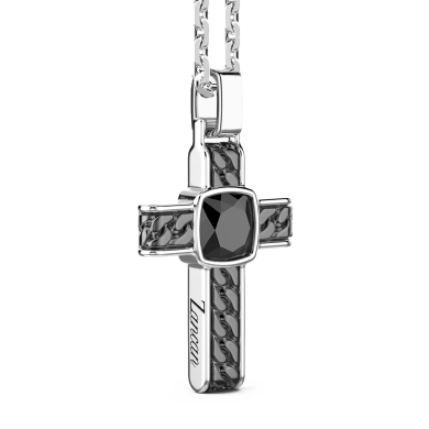 Collar de plata con colgante de cruz y ónice cuadrado.
