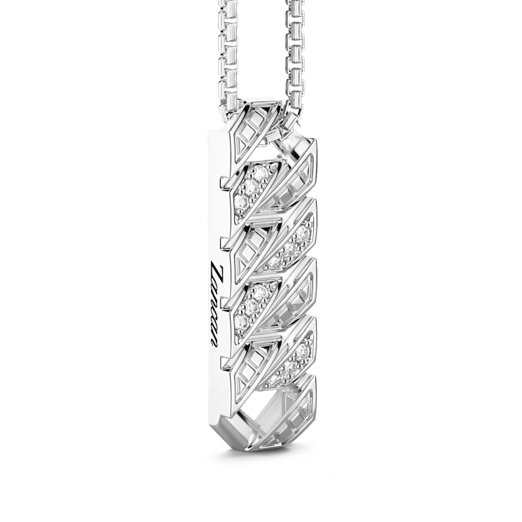 Collar de plata de Zancan con colgante de placa y piedras.