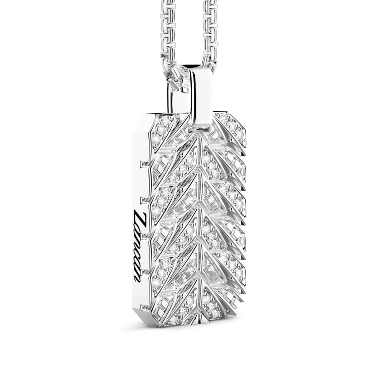 Collar de plata de Zancan con colgante de placa y piedras.
